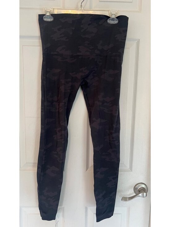 SPANX Pants - Spanx High Waist Military Camo Leggings XL Compression Active Athletic